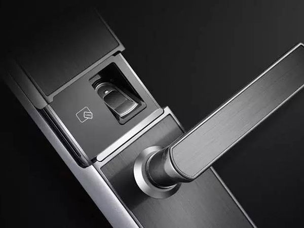 麒麟24小时上门开锁公司